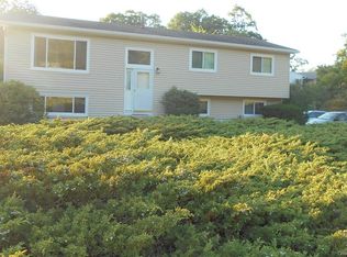 3 Renfrew Rd, Spring Valley, NY 10977