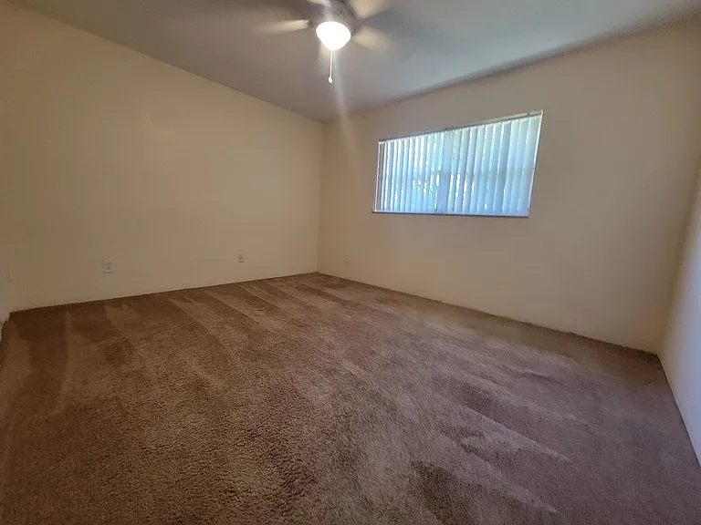 Marcell Garden Apartments — Photo 29