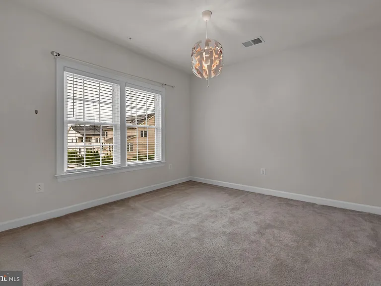 14611 Highbury Ln — Photo 29