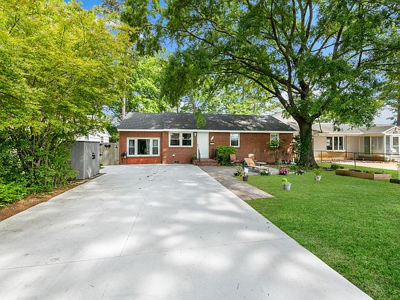 4th image of 605 20th St #A