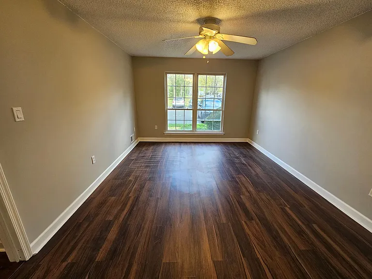 32 Holly Ct #32 — Photo 25