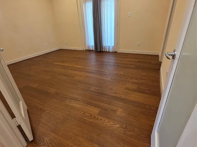 6911 Staffordshire Blvd — Photo 4