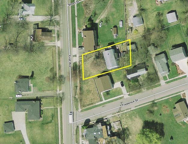 2nd image of 431 1st Ave