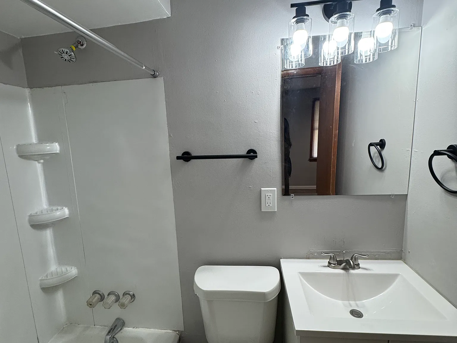 1 bed, $750 — Photo 4