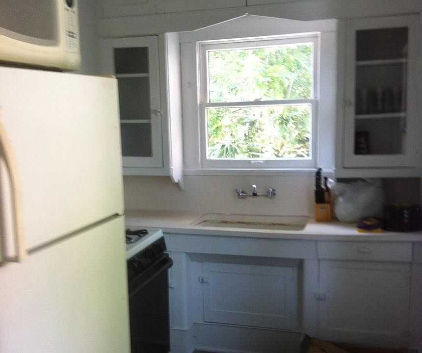 2nd image of 1847 Harvard St #2
