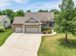 711 E Lakecrest Dr, Andover, KS 67002