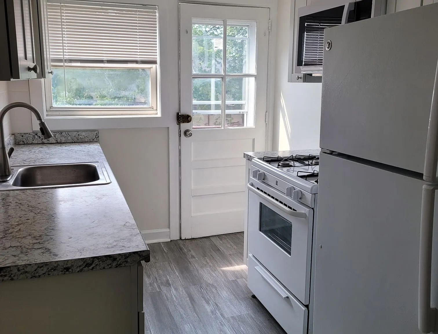 2 bed, 754 sqft, $2,900 — Photo 4