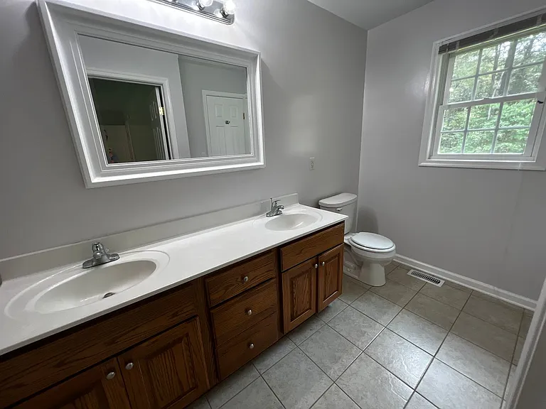 596 Landing Rd — Photo 10