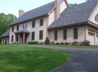 18 Butternut Rdg, Newtown, CT 06470