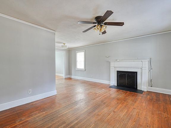4th image of 131 Ponce De Leon Ave