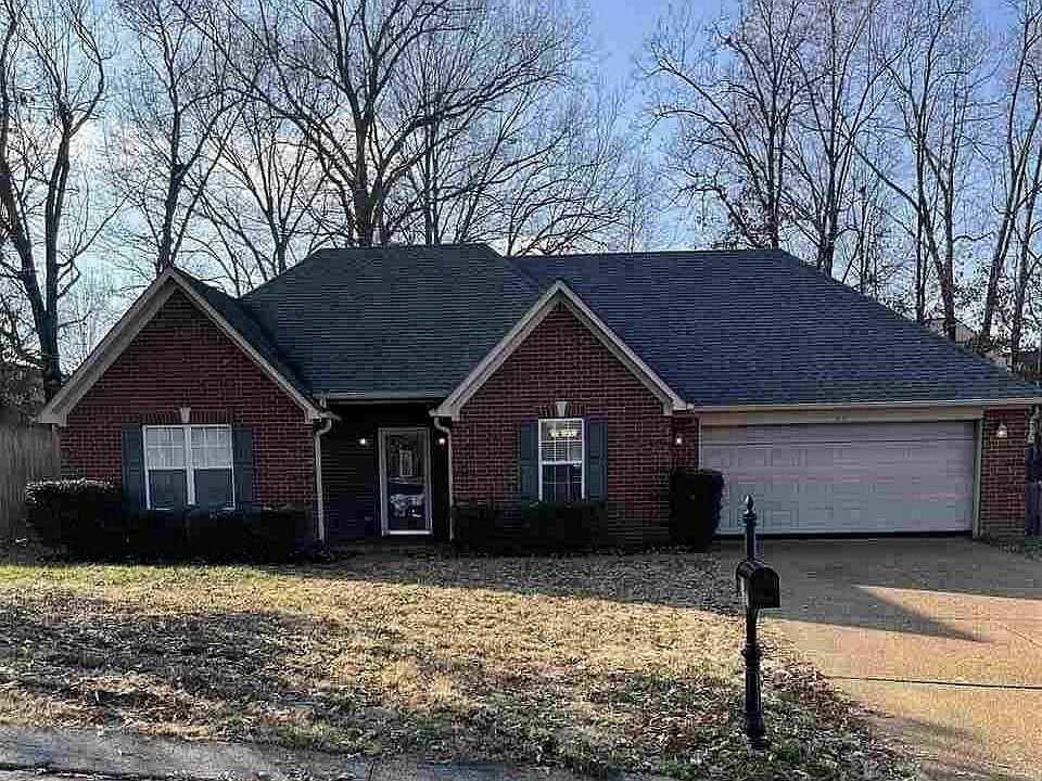 1st image of 73 Greencastle Dr