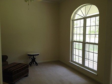 2nd image of 194 Kims Ln