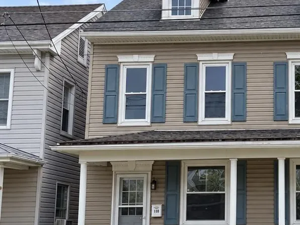119 N Robeson St, Robesonia, PA 19551