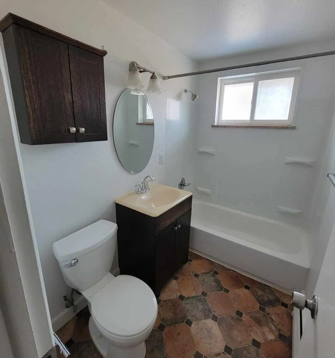 2 bed, $1,850 — Photo 4