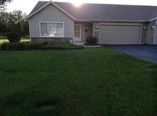 340 Creekside Dr, Byron, IL 61010
