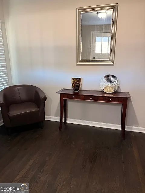 1 bed, 1.0 bath, 1808 sqft, $1,000 — Photo 2