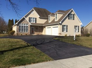 304 Jane Ln, Boiling Springs, PA 17007