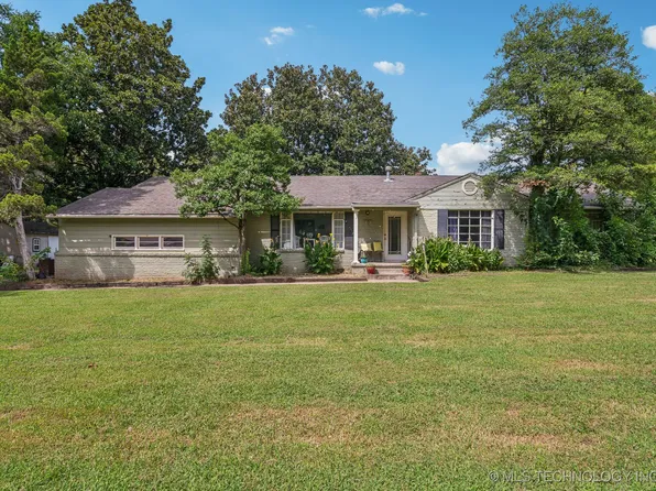 2235 E 45th Pl, Tulsa, OK 74105