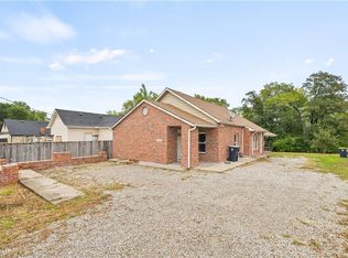 2249 Blue Ridge Blvd, Kansas City, MO 64052
