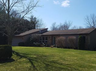 5386 Oakridge Dr, Hamburg, NY 14075
