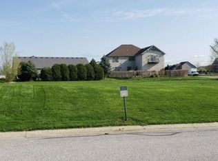101 Bergamo Ln, Crown Point, IN 46307