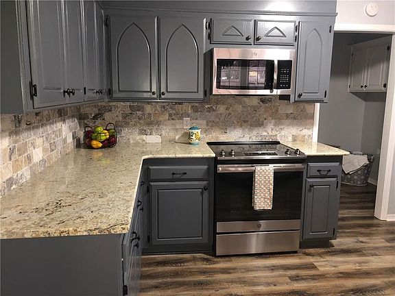 4th image of 609 Brookwood Dr