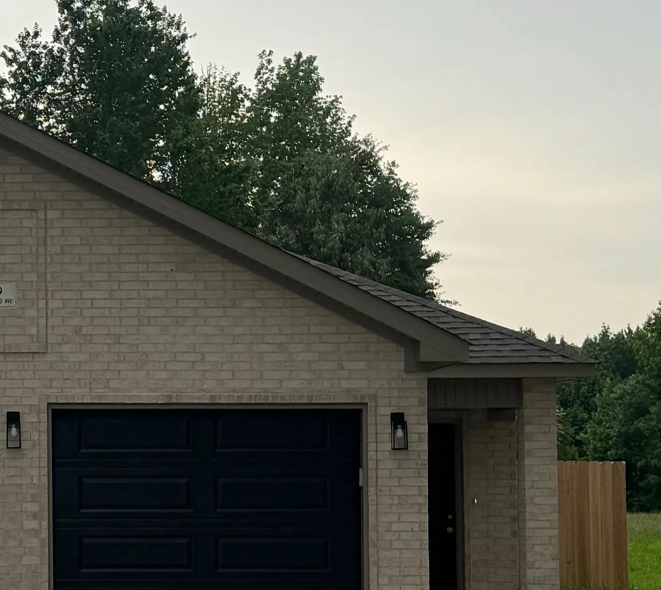 2 bed, 978 sqft, $1,100 — Photo 2