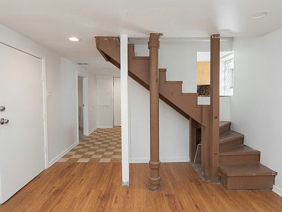 2nd image of 4048 N Moody Ave #Gd