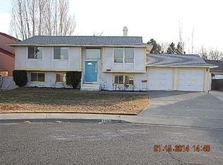 7903 W Grand Ronde Ave, Kennewick, WA 99336
