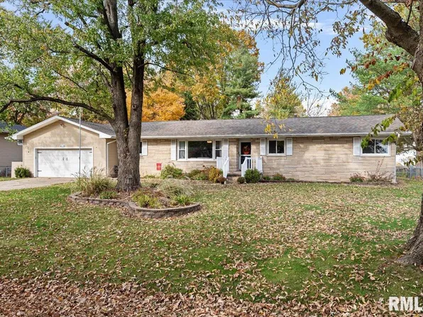 619 E Main St, Rochester, IL 62563