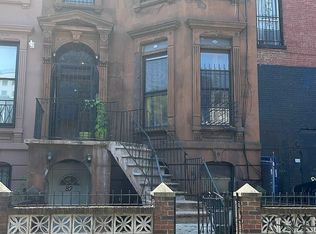 82 Vernon Ave, Brooklyn, NY 11206