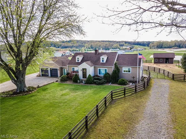 10132 State Route 21 NW, Strasburg, OH 44680