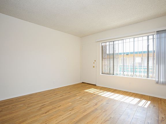 5th image of 12456 Culver Blvd #4