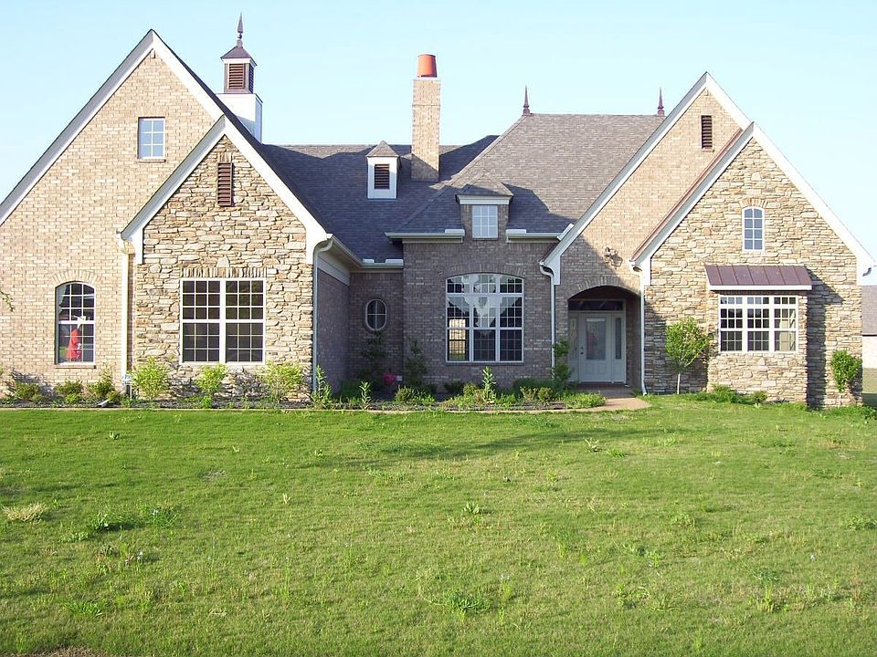 1st image of 7400 Wallingford Dr