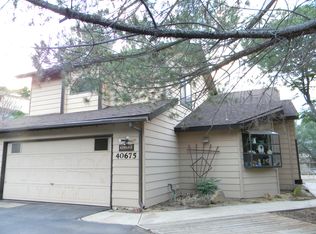 40675 Crystal Dr, Three Rivers, CA 93271