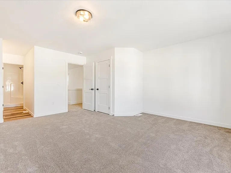 5860 SE 18th St — Photo 21