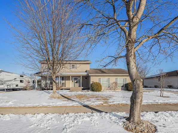 10763 Maloian Dr, Saint John, IN 46373