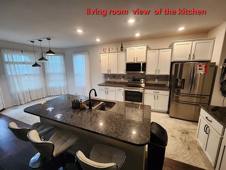 904 Garden Green Dr — Photo 8