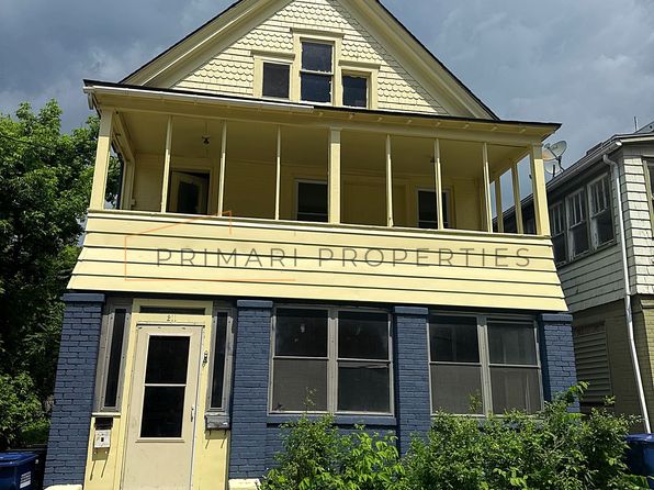 211 Ash St #2