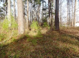 14140 Pine St, Chester, VA 23831