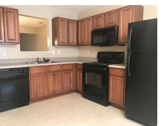 2nd image of 8376 Carlington Ln