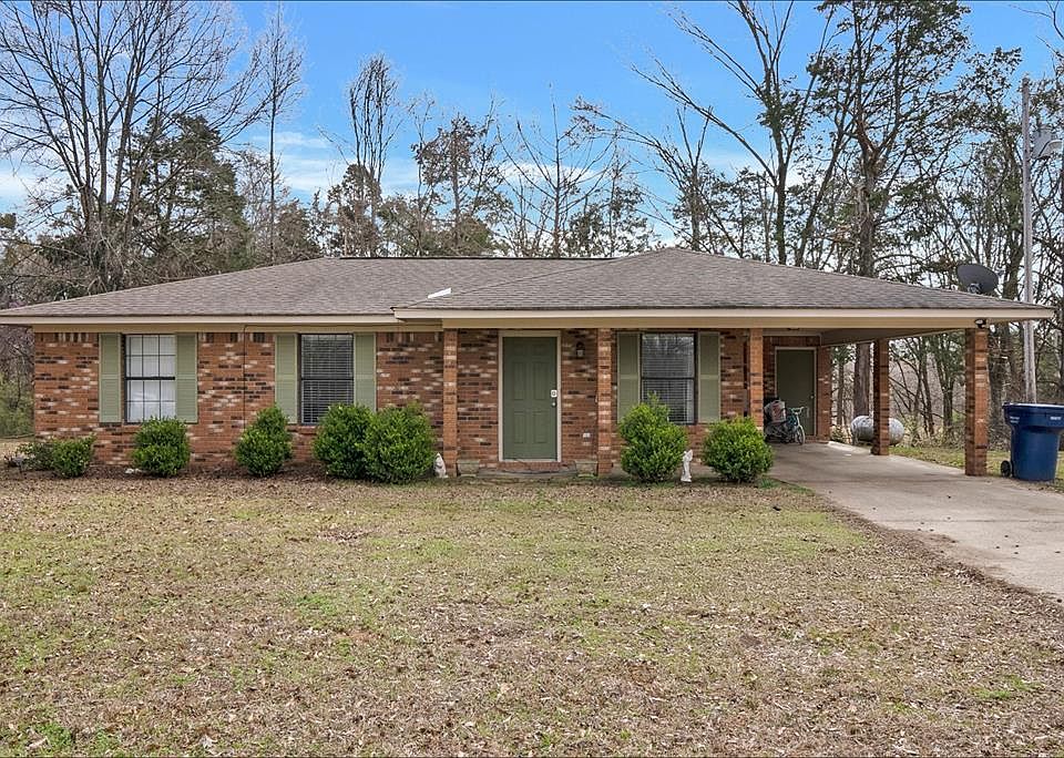 1st image of 420 Main St