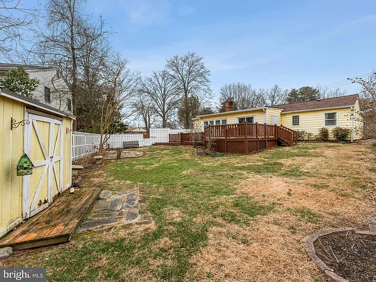 3503 Maple Ct — Photo 38