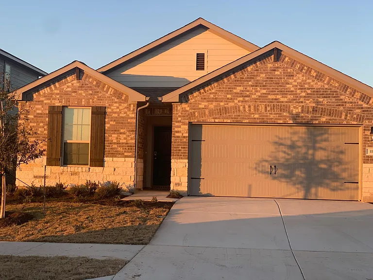 117 Peruvian Ln — Photo 2