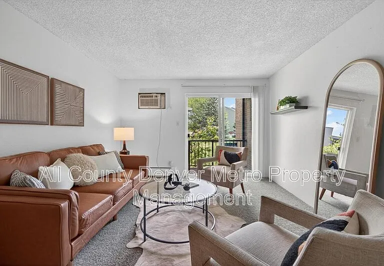 1400 Golden Cir #306 — Photo 1