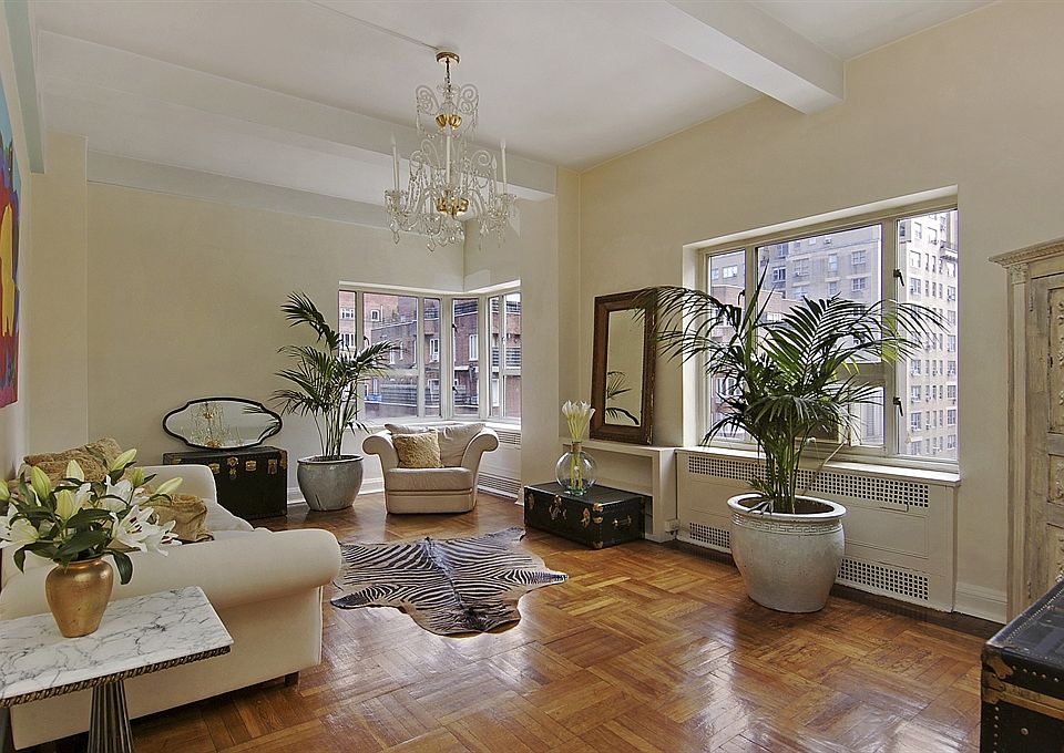 1st image of 20 E 35th St APT 12D