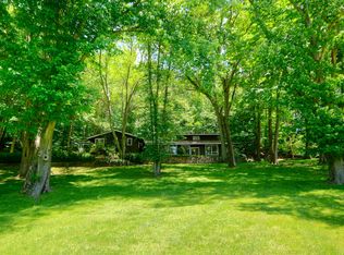 1 Tatomuck Rd, Pound Ridge, NY 10576