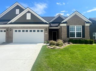 42727 Arbor Dr, Clinton Township, MI 48038