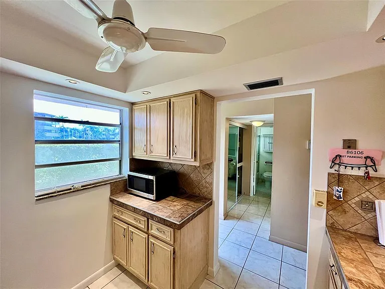 2800 NW 47th Ter #106B — Photo 10