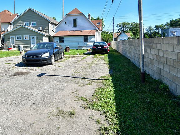 5th image of 1321 W Oliver Ave